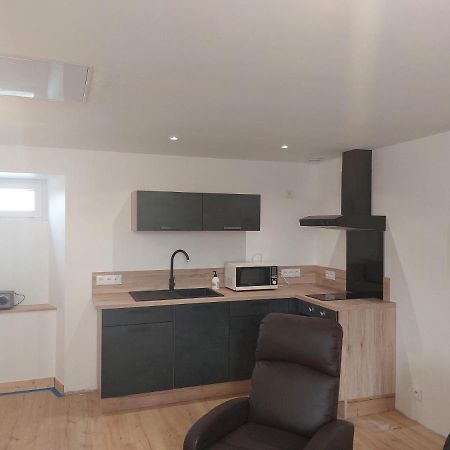 Appartement Plein Centre Broons ภายนอก รูปภาพ